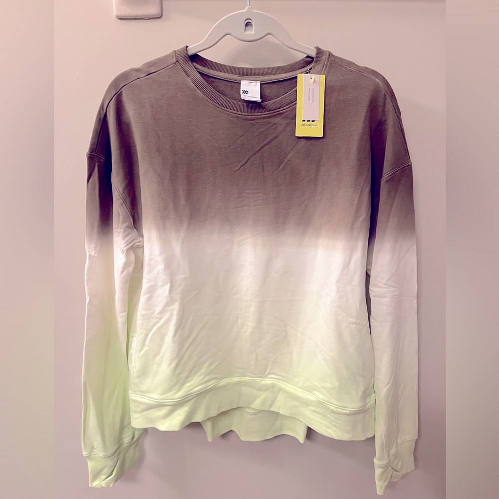NWT Ombré crop Sweatshirt